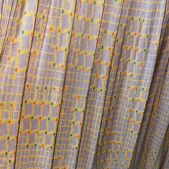 🌸Conditions Apply Geometric High/Low Maxi Skirt - Picture 6 of 12